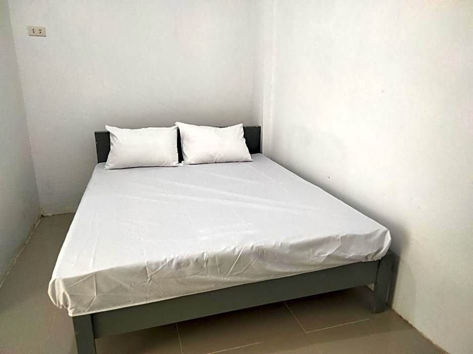 OYO Life 93054 Th Residence 135 Syariah