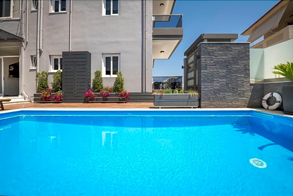 Sun Ray Luxury Aparthotel