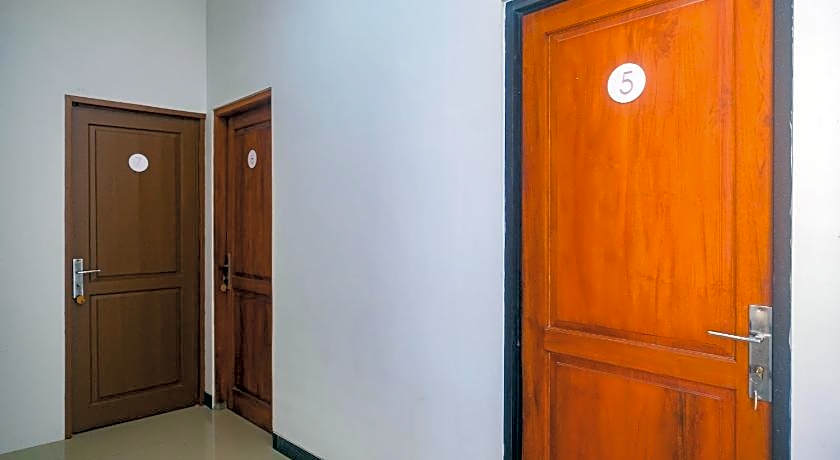 RedDoorz near Majapahit Semarang