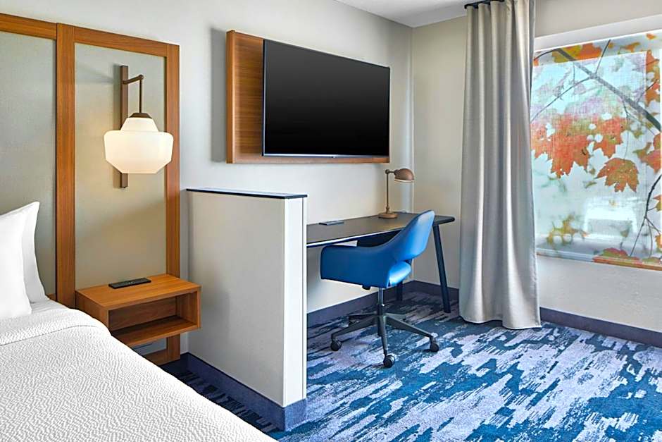 Fairfield Inn & Suites by Marriott Rochester East