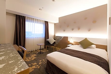 Single Room - No Daily Cleaning (Earth Friendly Stay) - Smoking