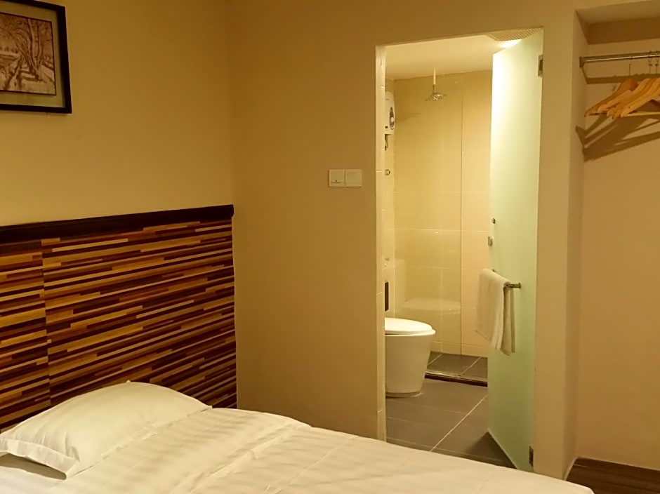 Sri Iskandar Hotel