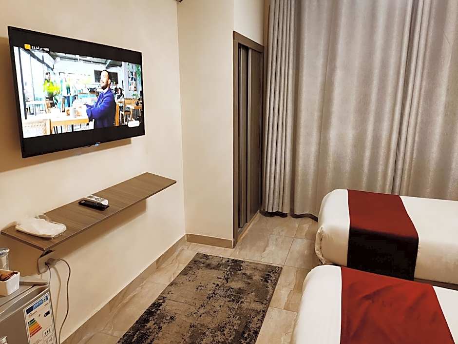 Golden Hotel