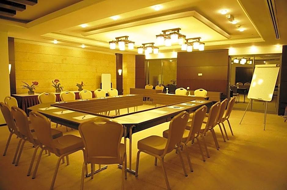 Grand Bellevue Hotel Apartment Dubai