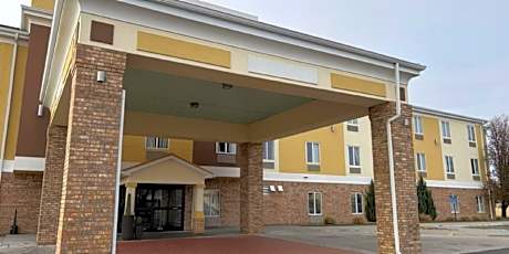 Standard King Room - Mobility Accessible with Shower