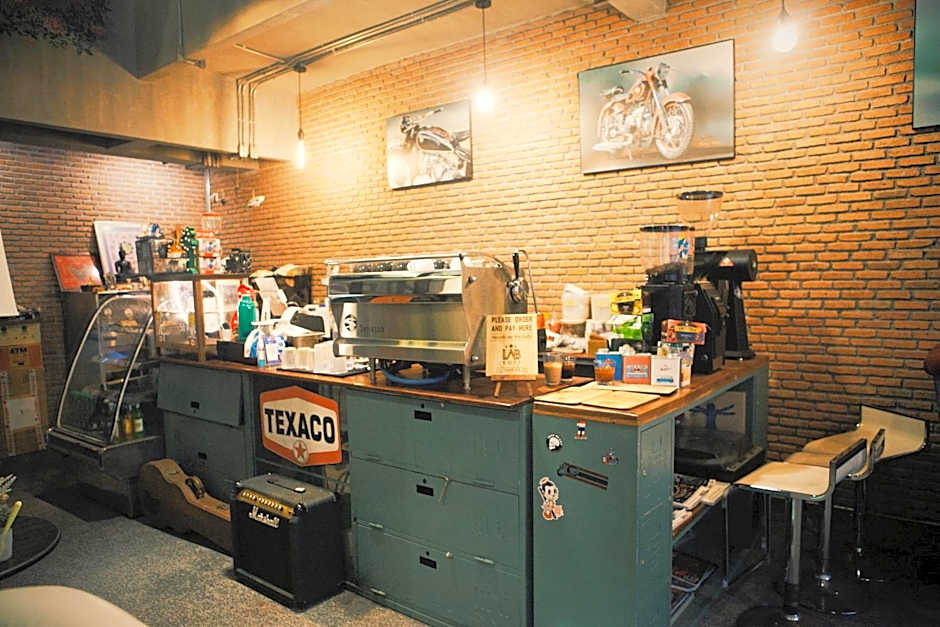 Labkoff cafe and Hostel