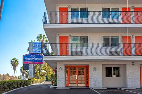 Howard Johnson by Wyndham San Diego Hotel Circle