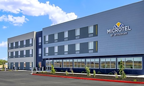Microtel Inn & Suites by Wyndham George