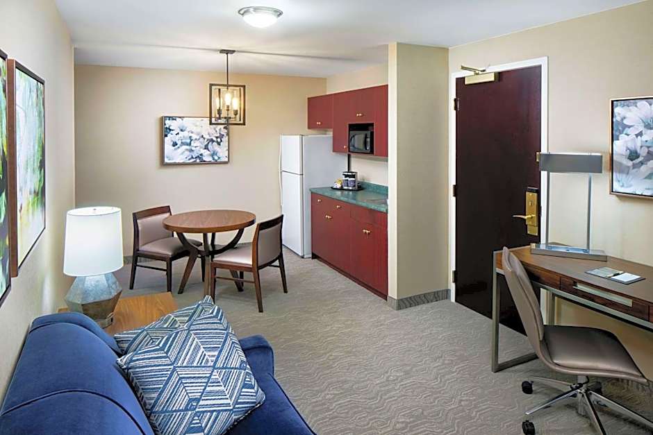 DoubleTree by Hilton Nashua