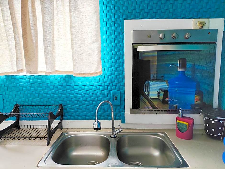 Casa completa a 70 m da praia dos ossos