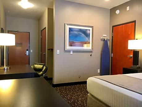 suite-1 king bed, non-smoking, upstairs, one queen murphy bed, full kitchen, full breakfast