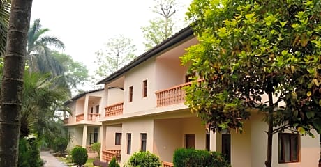Chitwan Paradise Hotel