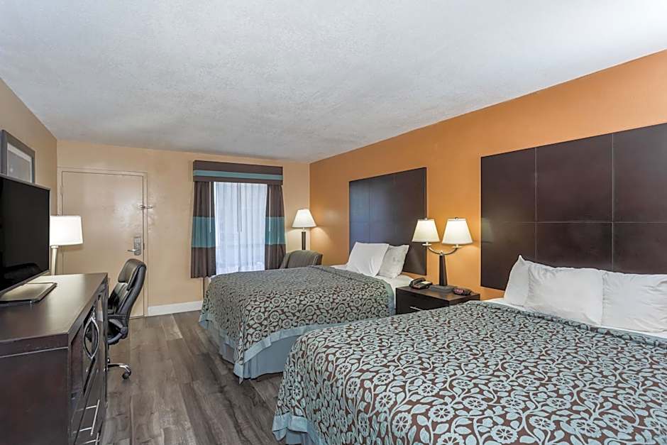 Days Inn by Wyndham Sarasota Bay