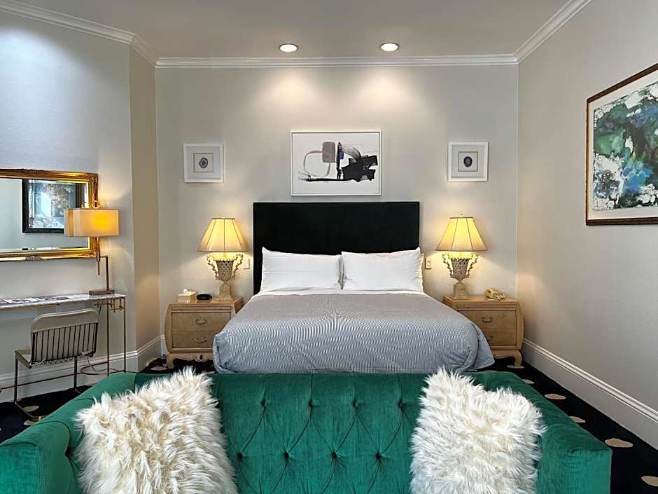 Sterling Hotel
