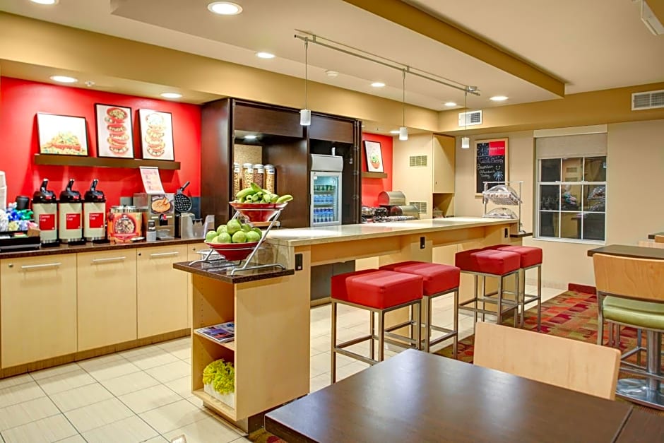 Mainstay Suites Columbus Worthington – Columbus, OH