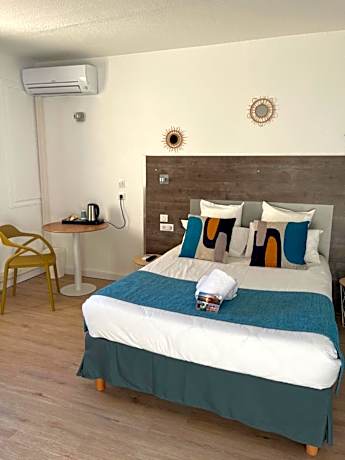 Triple Room with Sea View