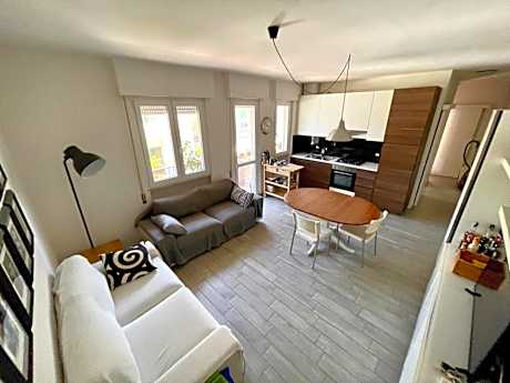 Appartamento moderno sul mare