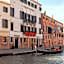 Ca' Bonfadini Historic Experience