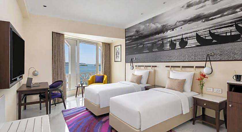 Vivanta Ernakulam, Marine Drive