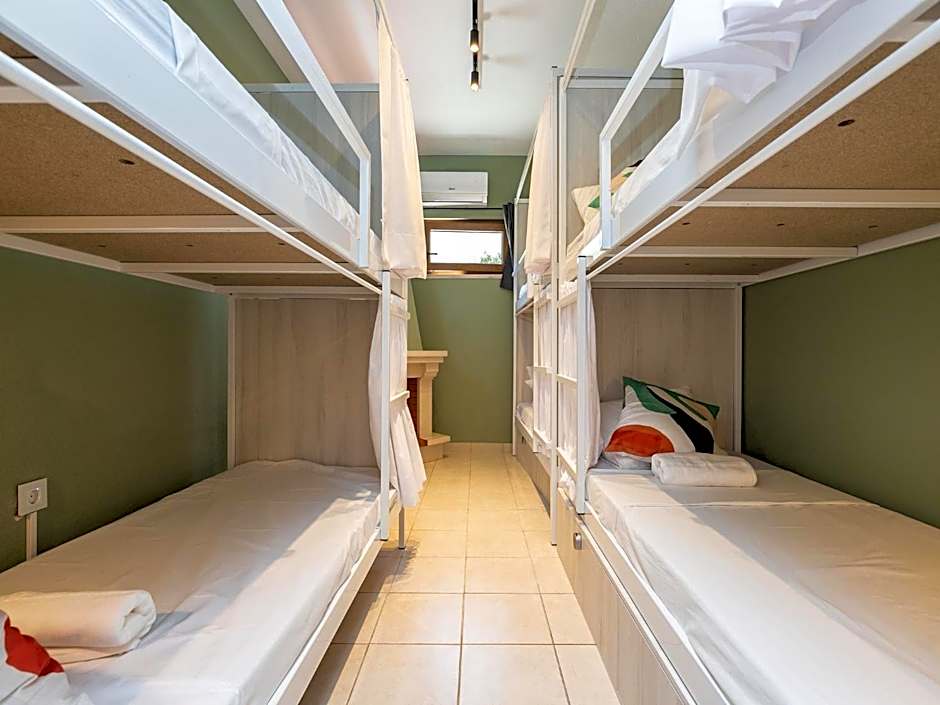 Walk in Hostel Faro Airport