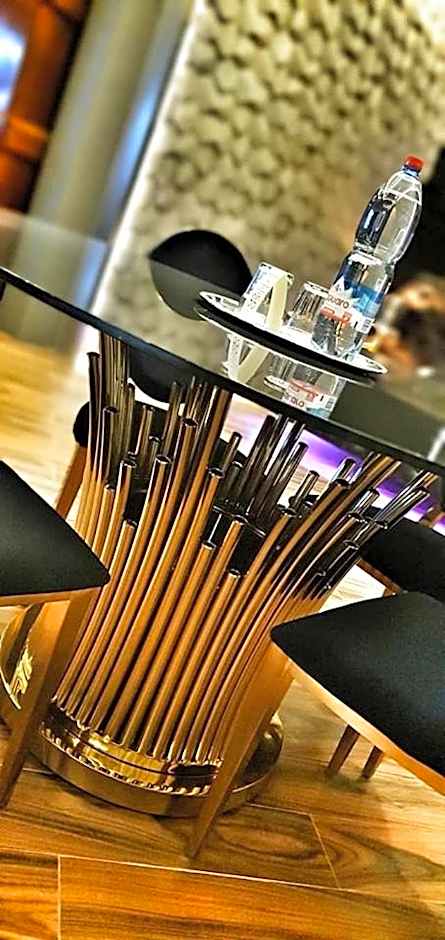 Hotel Ramka & Restaurant & Wine Bar