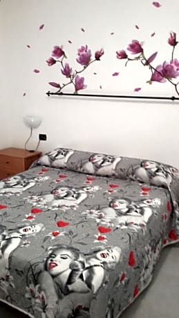 Standard Double or Twin Room with Garden View