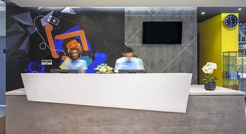 ibis budget Surabaya Diponegoro