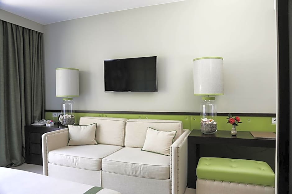 Ngonia Bay Boutique Hotel