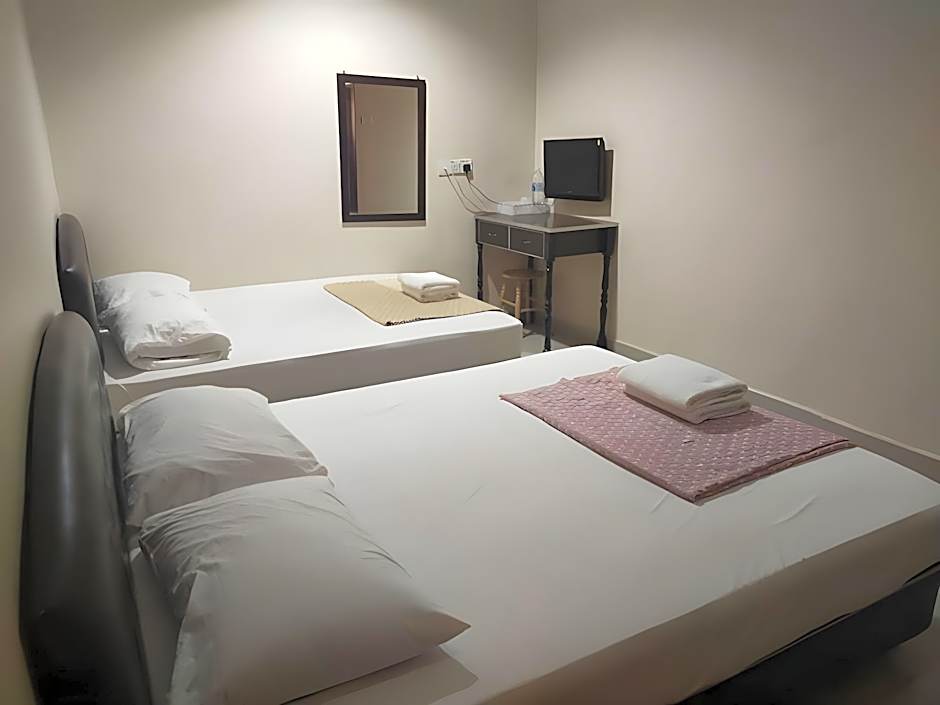 Casavilla Travellers Lodge