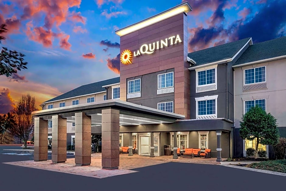 La Quinta Inn & Suites by Wyndham Cookeville