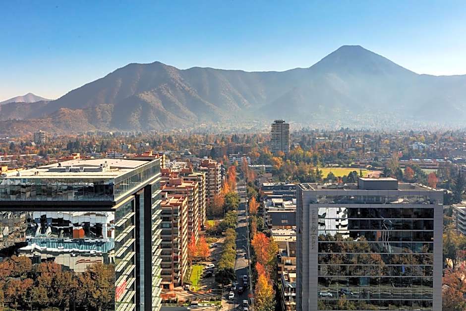 Courtyard by Marriott Santiago Las Condes