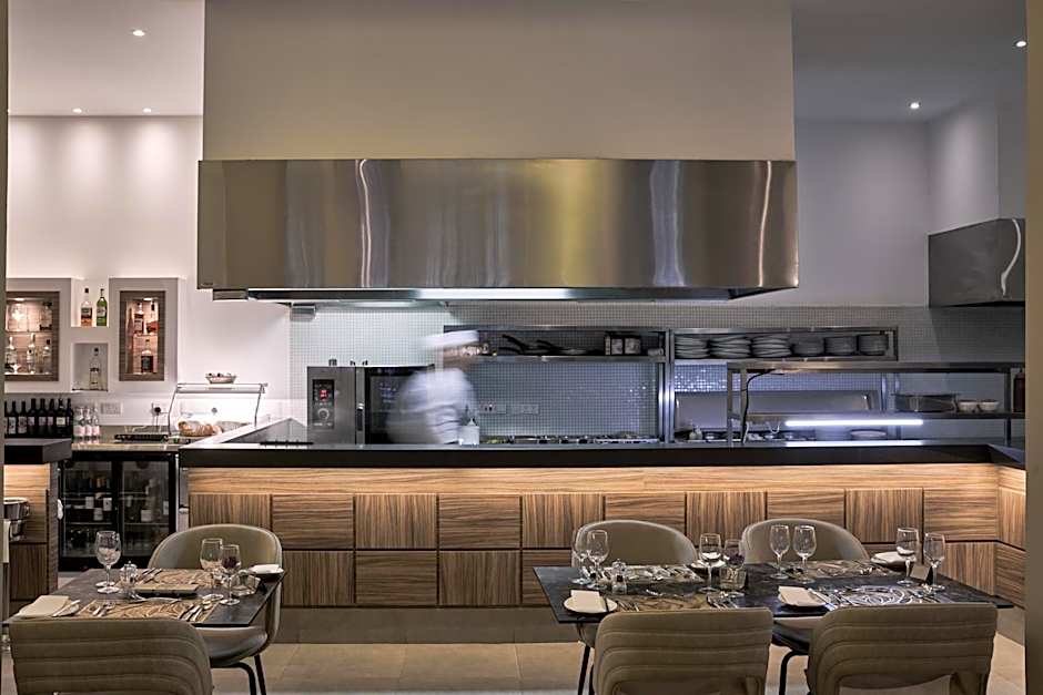 Atlantica Sea Breeze, Adults Only