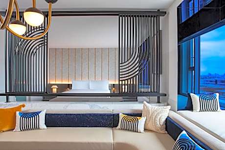 W Suite