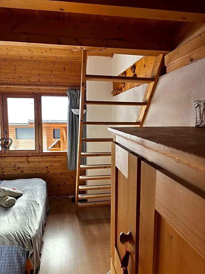 Central Hostel Chatel