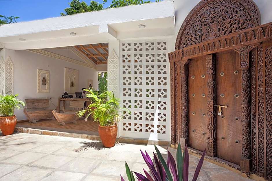 Blue Marlin Beach Hotel