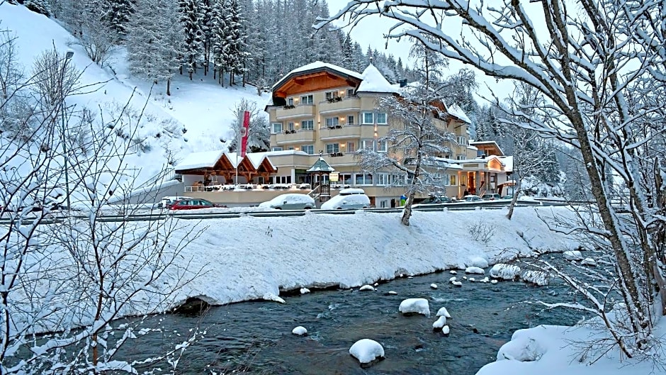 Hotel Höllroah