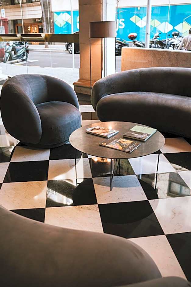 Hotel Gran Derby Suites
