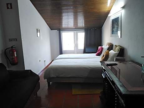 Twin Room with Bathroom