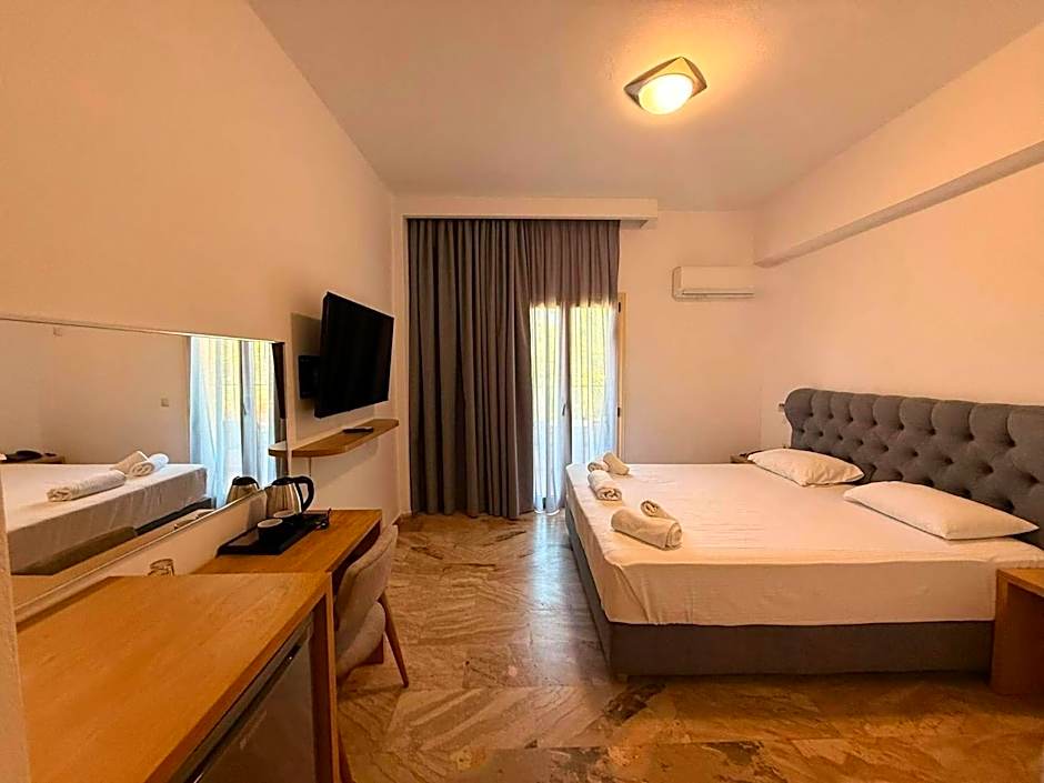 Lili Hotel