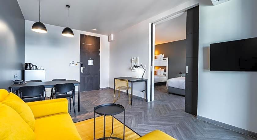 Blu Monkey Hub and Hotel Krabi Town