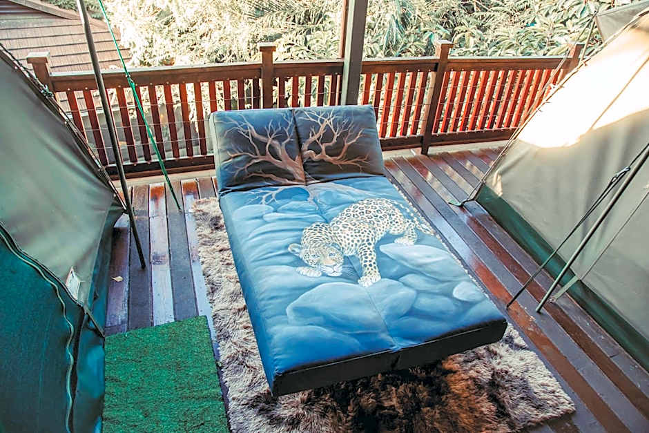 The Tree Top Village Urban Glamping