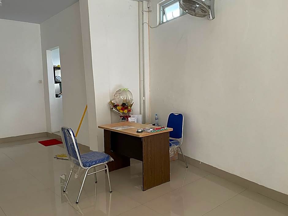 Hotel O Penginapan Musafir Syariah Near Paramount Woman & Childern's Hospital