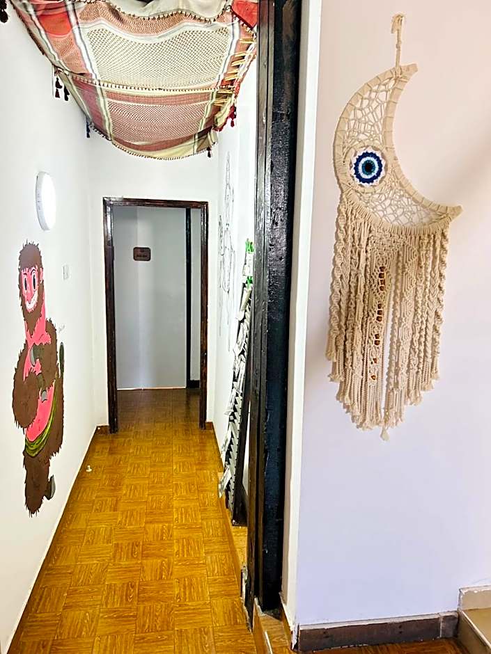 Al Yakhour Hostel