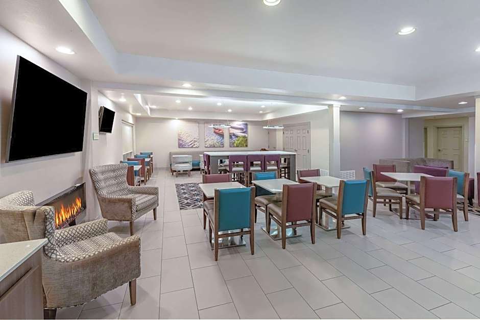 La Quinta Inn & Suites by Wyndham Rockwall