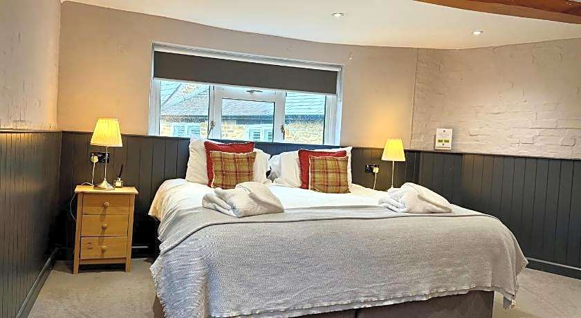 The Pear Tree Inn