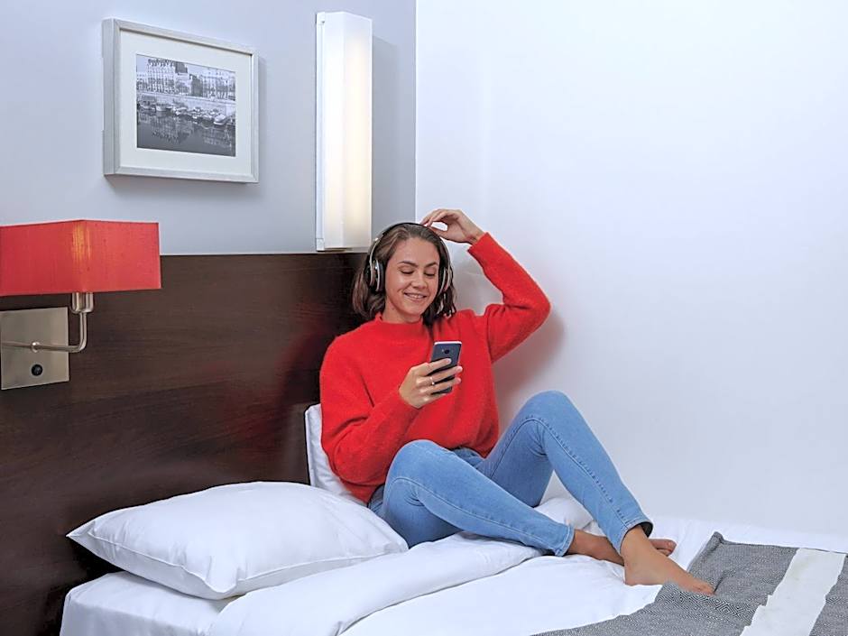 Adagio Access Paris Bastille Aparthotel