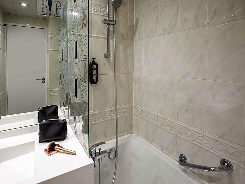 Ibis Styles Paris Tolbiac Bibliotheque