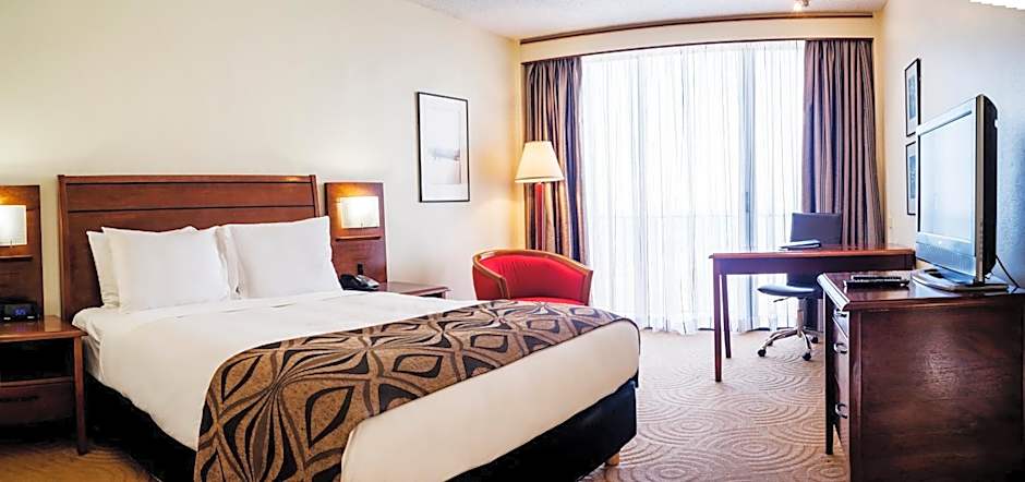 Crown Hotel