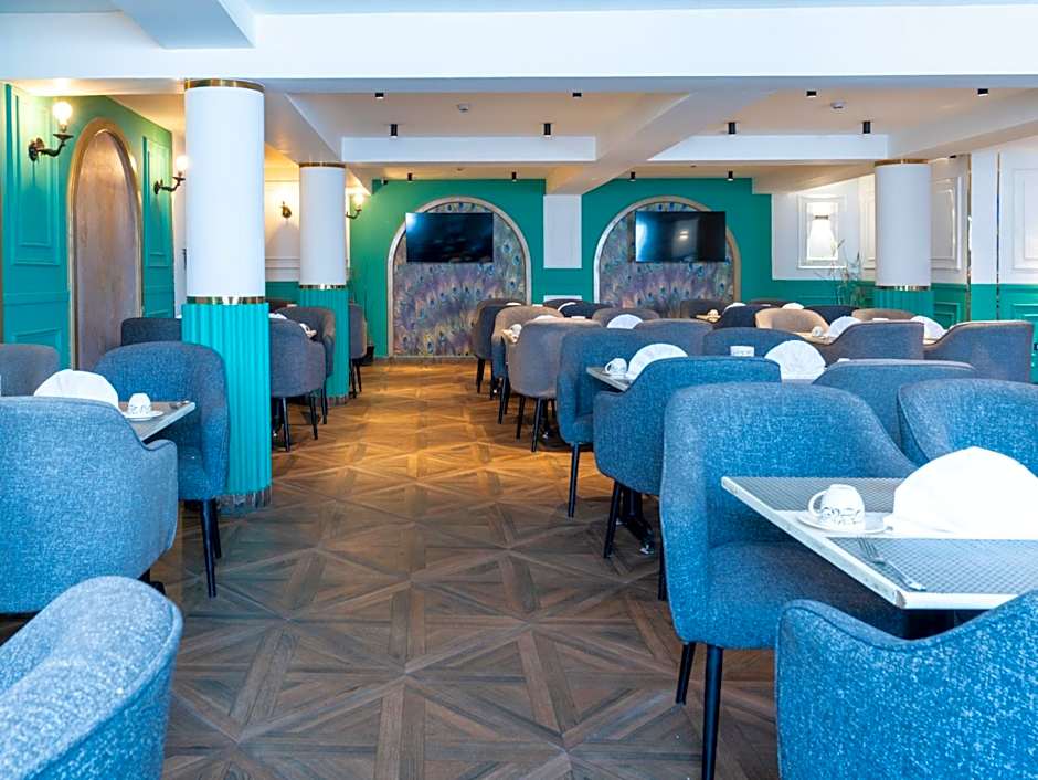 Panorama Ramsis Hotel & Cafe