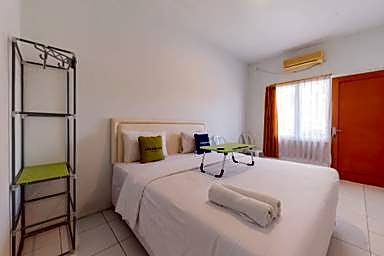 Urbanview Kazanan Setiabudi Bandung